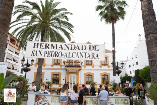 Elección de las reinas y damas.